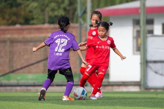 克罗斯获欧足联官方最佳 124次传球仅5次失误